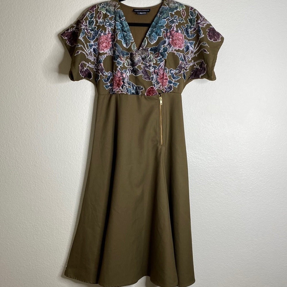 Hemant & Nandita dress women’s zero 0 olive/brown floral appliqué runs big